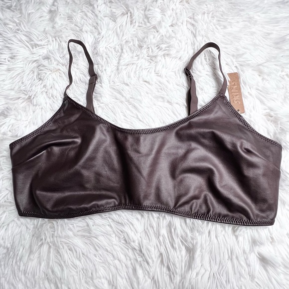 SKIMS Wet Jersey Scoop Bralette in Cocoa - Picture 6 of 11